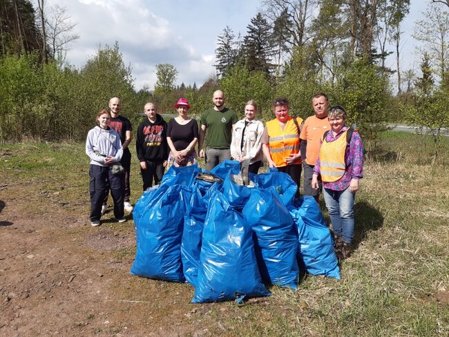 Kmen Šedého vlka uklízel Broumovsko