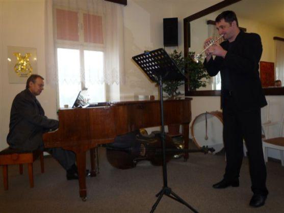 V oblastním kole soutěže Karlovarský skřivánek 2012 soutěžilo v Broumově 28 zpěváků