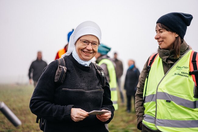Alej svobody pomohl sázet i prezident Petr Pavel