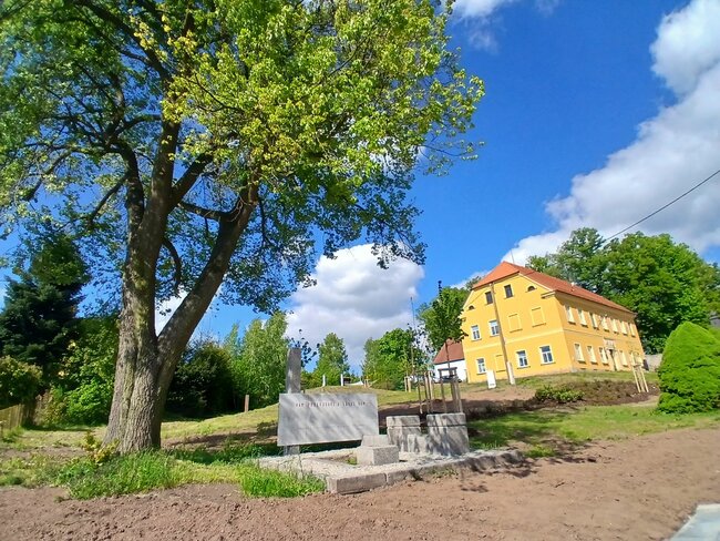 Šonov obnovil válečný památník