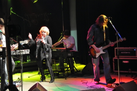 Věra Špinarová na fotografiích z koncertu v Broumově