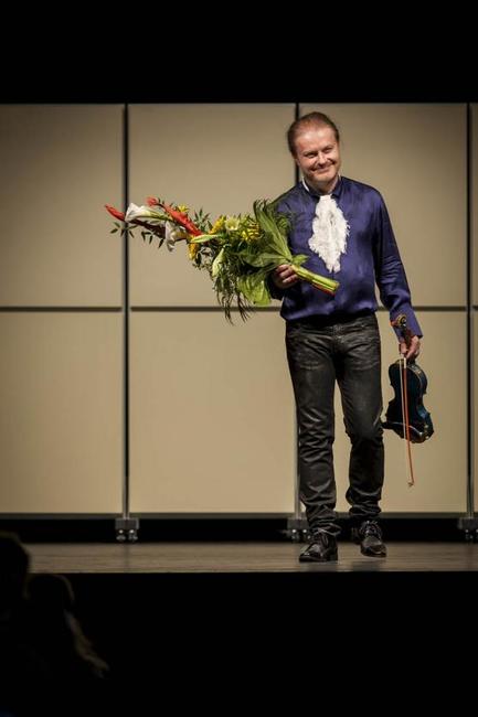 Výtěžek z benefičního koncertu Pavla Šporcla putuje na podporu festivalu Za poklady Broumovska