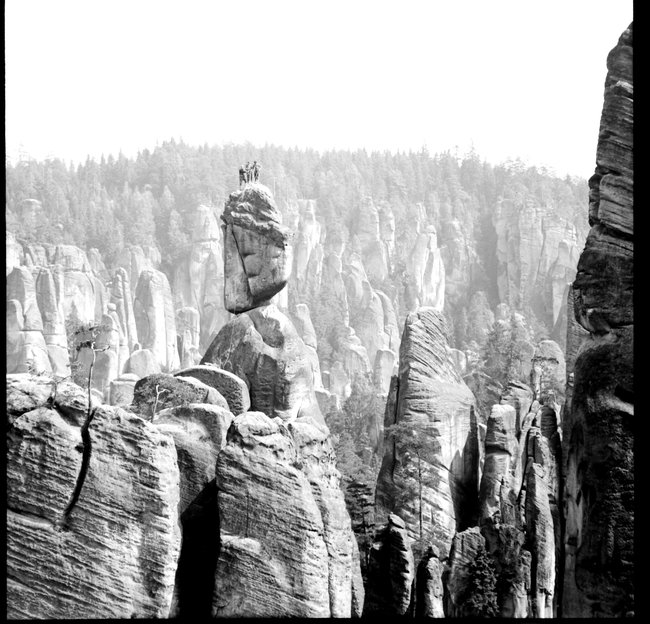 Ať žije Král aneb sto let lezení ve skalách Broumovska