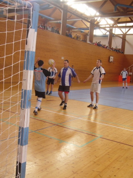 Halová kopaná: Sudety cup 2011 vyhrál tým Sport Bar z Broumova