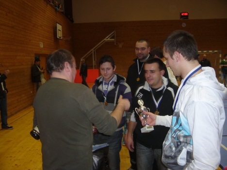 Halová kopaná: Sudety cup 2011 vyhrál tým Sport Bar z Broumova