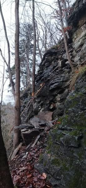 U polického nádraží začala sanace problematického svahu