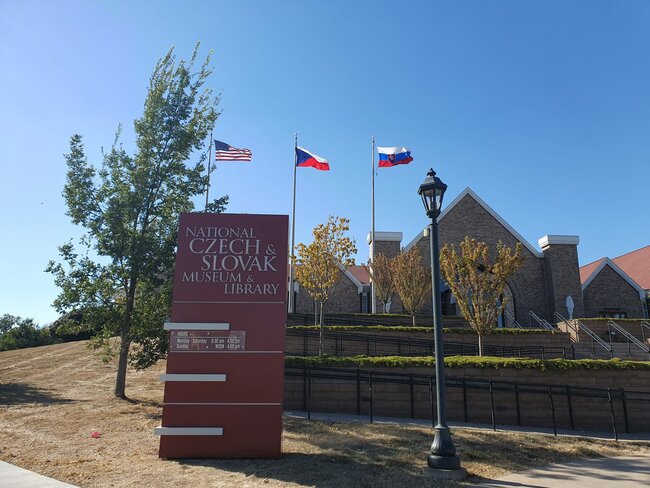 Broumovské kostely zpět za oceánem