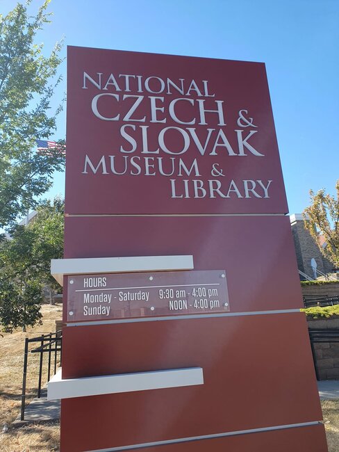 Broumovské kostely zpět za oceánem