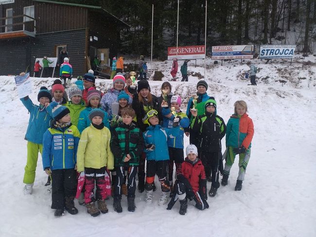 Lyžařům z teplické základní školy se dařilo na závodech v Deštné v Orlických horách