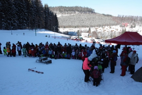 Mladí broumovští lyžaři závodili v Teplicích nad Metují 