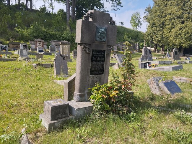 Postarat se o kamennou kroniku. Staré německé hroby mají šanci na záchranu