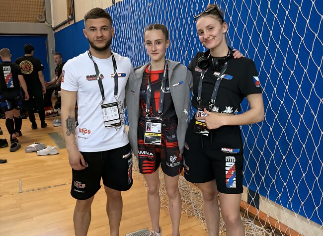 Broumovská stopa v Řecku: Borci z Broumovska přivezli medaile z mistrovství Evropy v MMA