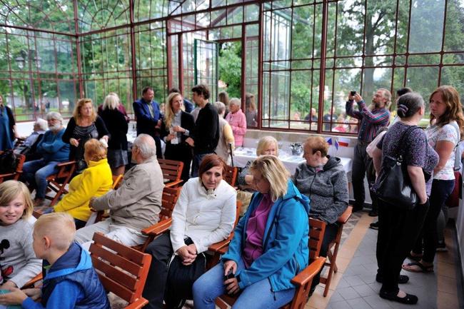 Socha Josefa Schrolla slavnostně odhalena