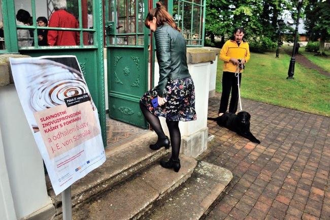 Socha Josefa Schrolla slavnostně odhalena