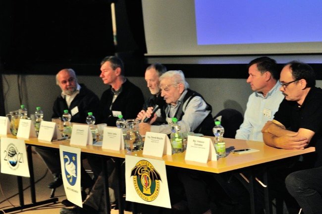 Speleologové pozvali největší kapacity z oboru do Broumova 