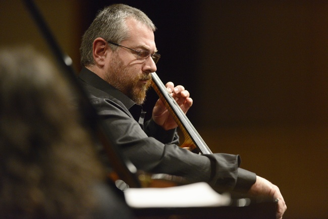 Přednáška o violoncellu a violoncellistech
