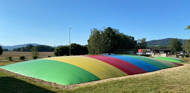 Na koupališti v Meziměstí přibudou trampolíny