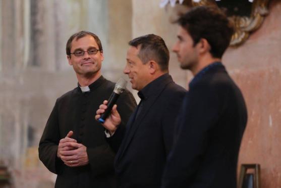 Festival Za poklady Broumovska přivítal ve Vižňově amerického hudebníka Kerryho Turnera