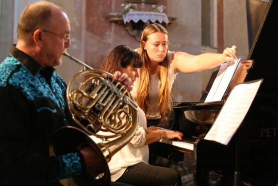 Festival Za poklady Broumovska přivítal ve Vižňově amerického hudebníka Kerryho Turnera