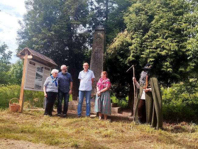 Nové informační tabule připomínají historii zaniklé obce Libná