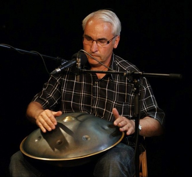 Na vánoční koncert gymnázia přiletí i UFO