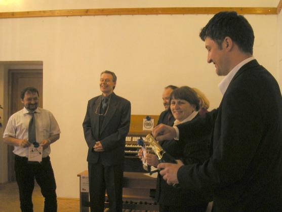 Základní umělecká škola v Broumově má chrámové elektronické digitální varhany