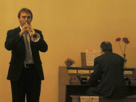 Základní umělecká škola v Broumově má chrámové elektronické digitální varhany