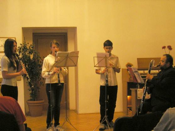 Základní umělecká škola v Broumově má chrámové elektronické digitální varhany