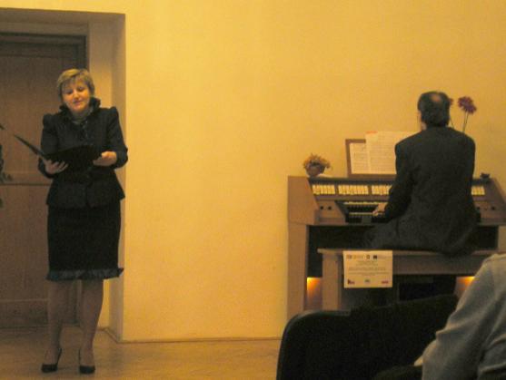 Základní umělecká škola v Broumově má chrámové elektronické digitální varhany