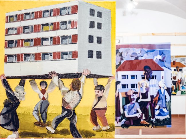 Sídlištní přímky v kontrastu s barokní rozvlněností