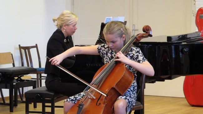 Na mezinárodní violoncellové soutěži uspěla studentka z polické ZUŠ 