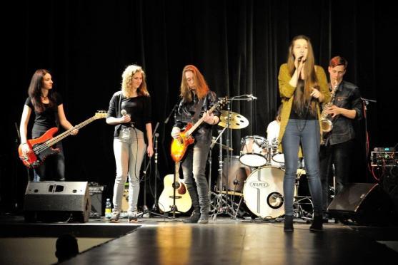 Gymnaziální hudební skupina Wajnot? míří do Německa