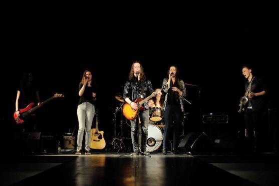 Gymnaziální hudební skupina Wajnot? míří do Německa