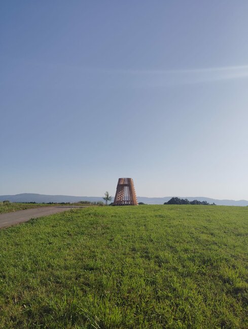 Nová výhledna na křinické cyklostezce: Zastav se a spočiň!