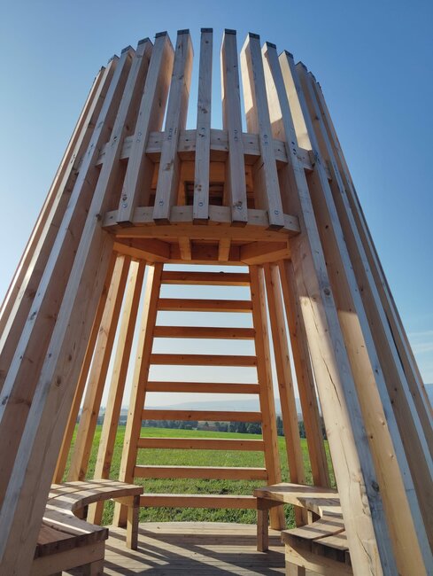 Nová výhledna na křinické cyklostezce: Zastav se a spočiň!