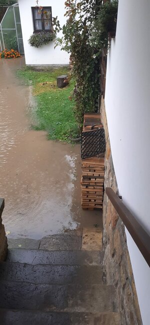 Stěnava i Metuje na 3. stupni, ve Zdoňově je evakuace