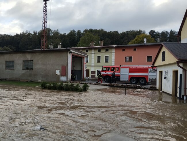 Velká voda rozdělila Teplice