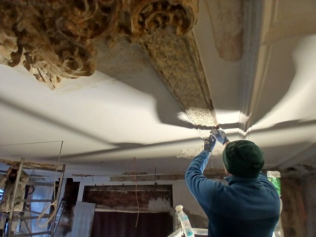 Kavárna Herzog: Restaurátorské práce pokračují