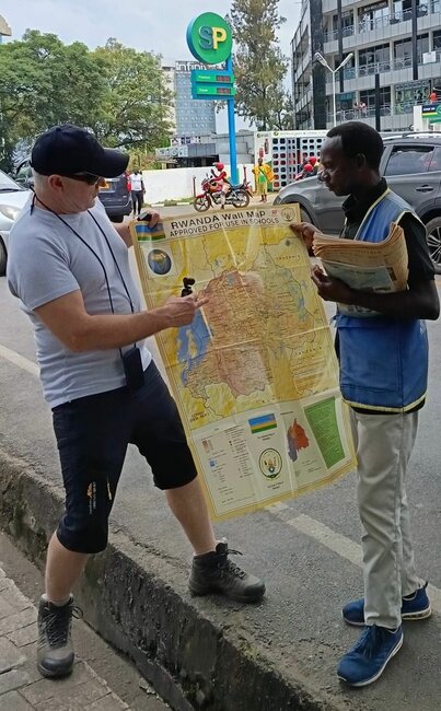 Za gorilami do deštných pralesů rovníkové Ugandy