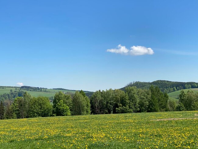  Mackovou cestou, přes pramen sv. Huberta až na Bischofstein