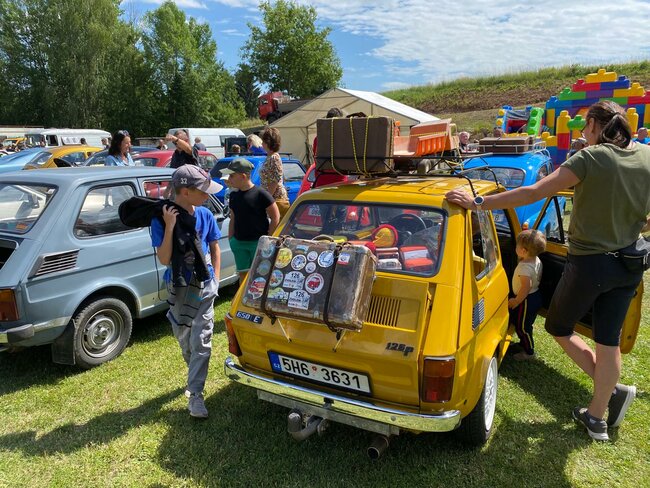 Veteráni se blyštěli v Heřmánkovicích
