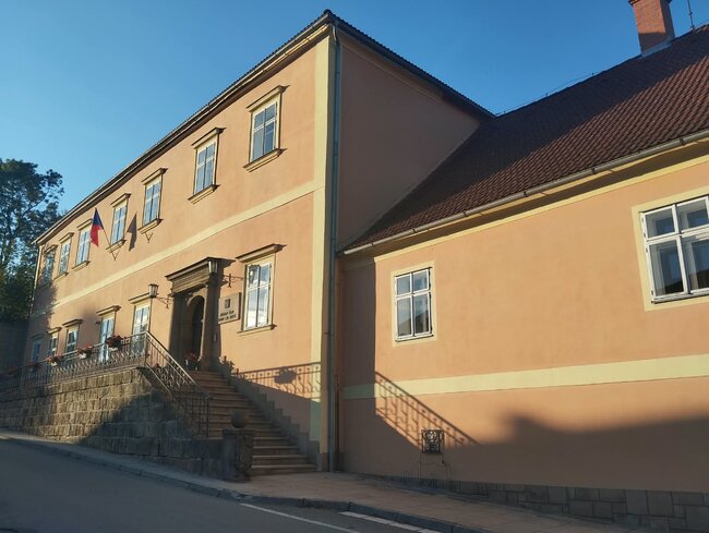 Teplice nad Metují před volbami: Jak chtějí kandidáti řešit neshody, investice a turismus?