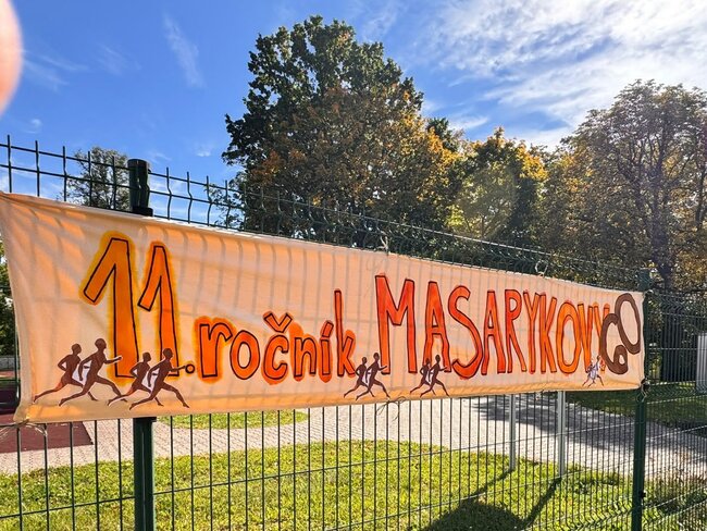 Téměř stovka závodníků se zúčastnila obnovené Masarykovy 60