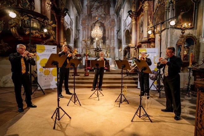 Předposlední "pokladový" koncert se konal v broumovském kostele sv. Petra a Pavla