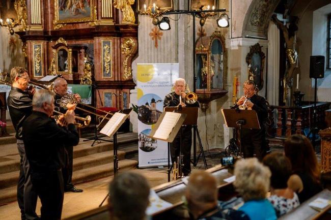 Předposlední "pokladový" koncert se konal v broumovském kostele sv. Petra a Pavla