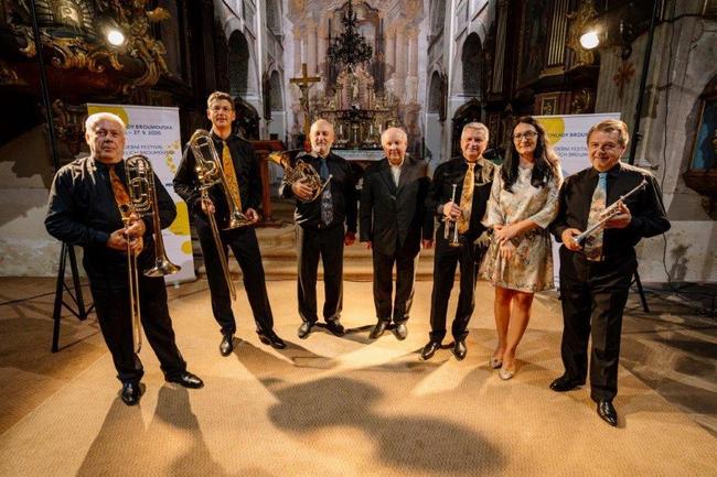 Předposlední "pokladový" koncert se konal v broumovském kostele sv. Petra a Pavla 