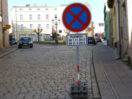 Rozhodnutí o umístění přechodného dopravního značení v Broumově 