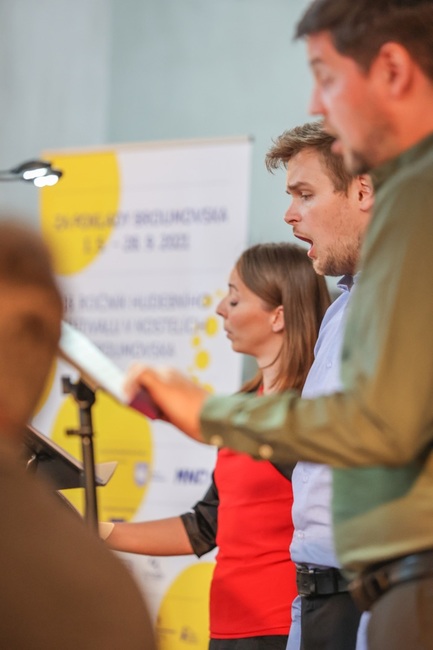 Festival Za poklady Broumovska pokračoval koncertem v Božanově