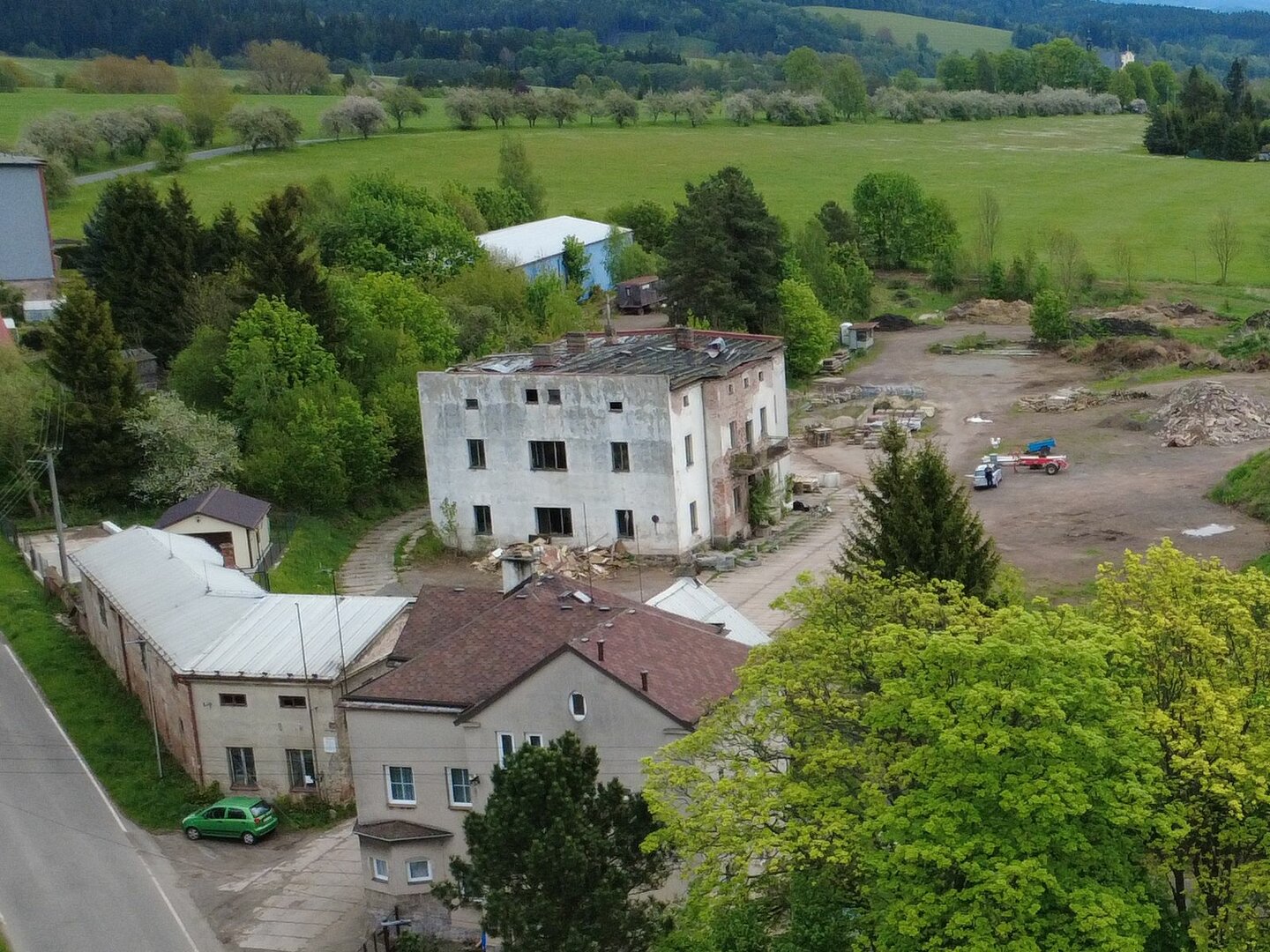 V Meziměstí proběhne demolice budovy v areálu ZZN 