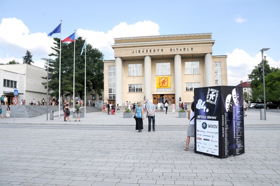 Jiráskův Hronov: stěhování se nekoná